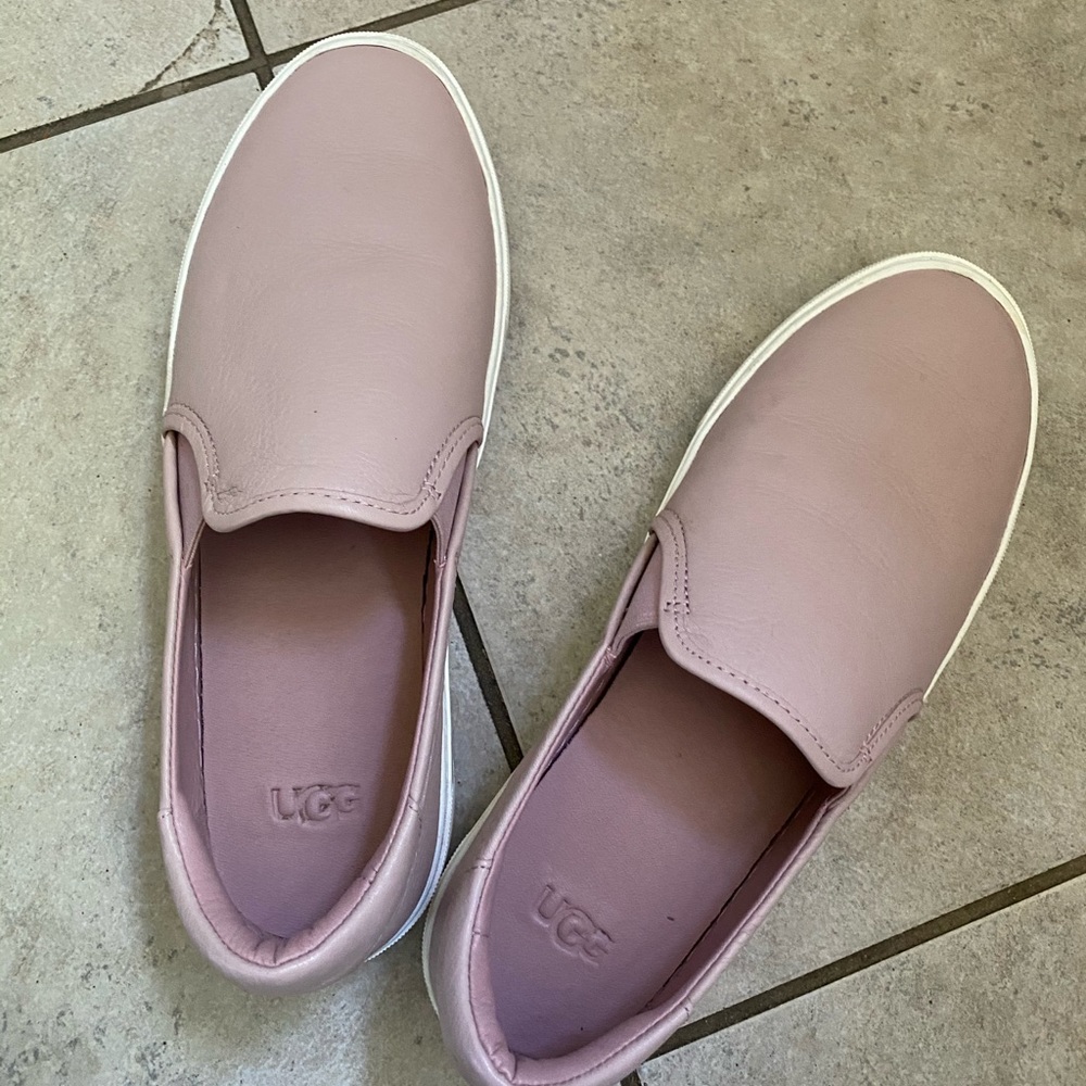 Ugg pale pink flats, size 8 but fit like 8.5